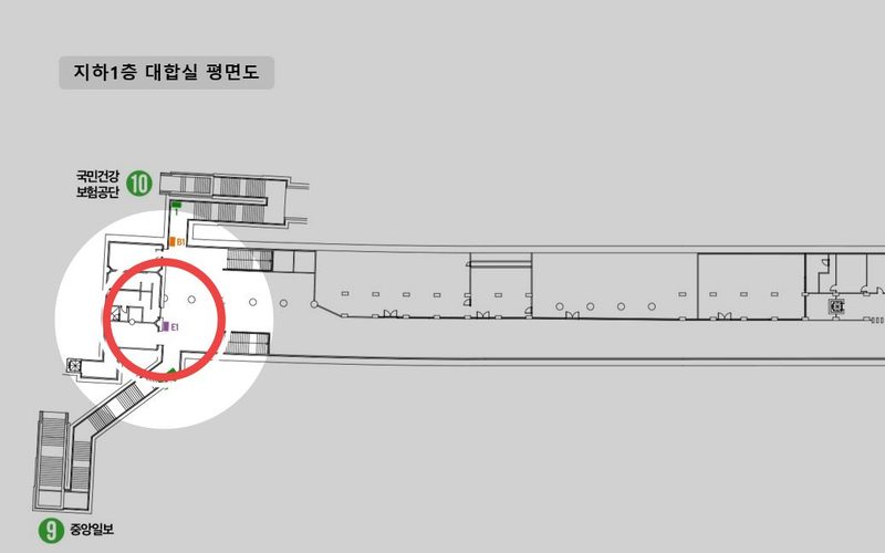 시청역 E1 위치 — 지하1층 대합실 도면, 빨간 원이 이 자리